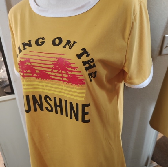 Bring on the sunshine t-shirt. - Picture 6 of 8